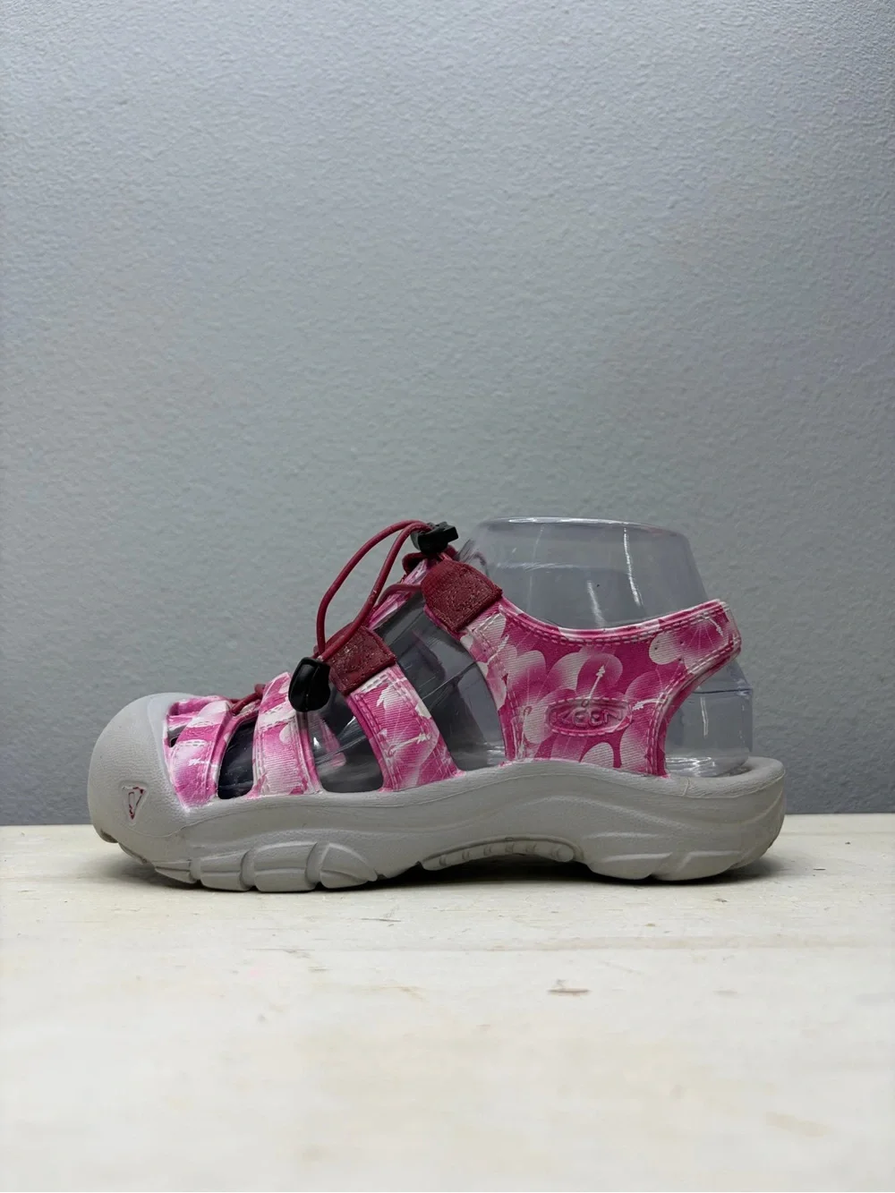 Keen Pink Rubber Newport H2 Fisherman Sandals Size 3 Girls